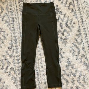 21” Lululemon cropped leggings